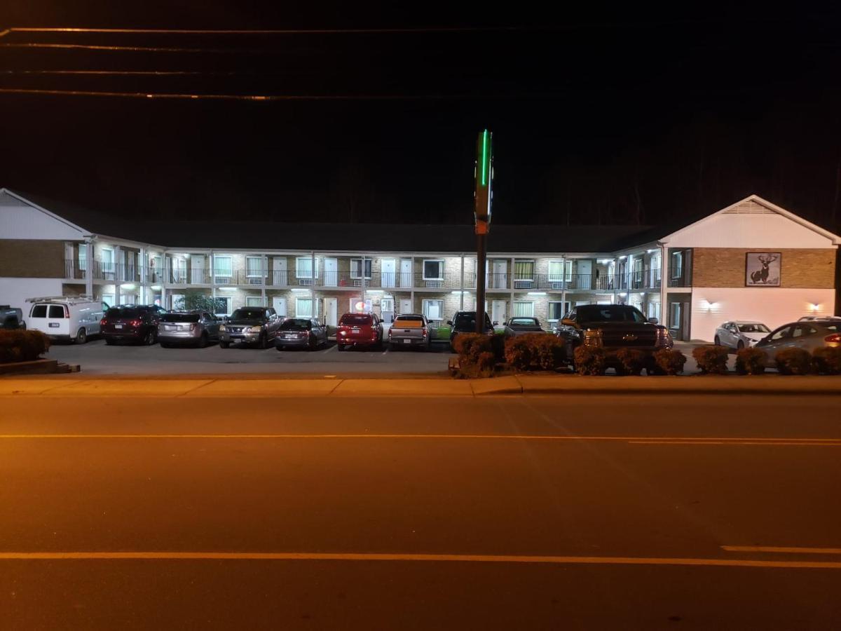 Elk Inn Motel 엘킨 외부 사진