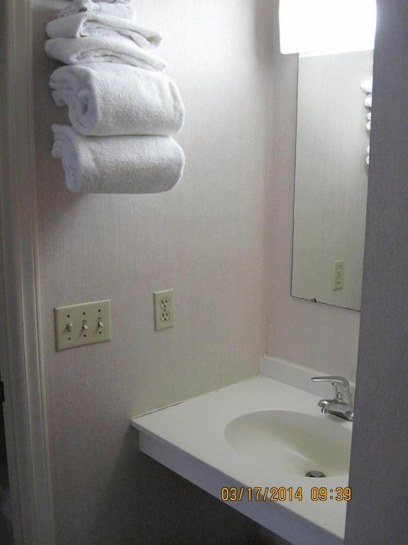 Elk Inn Motel 엘킨 객실 사진