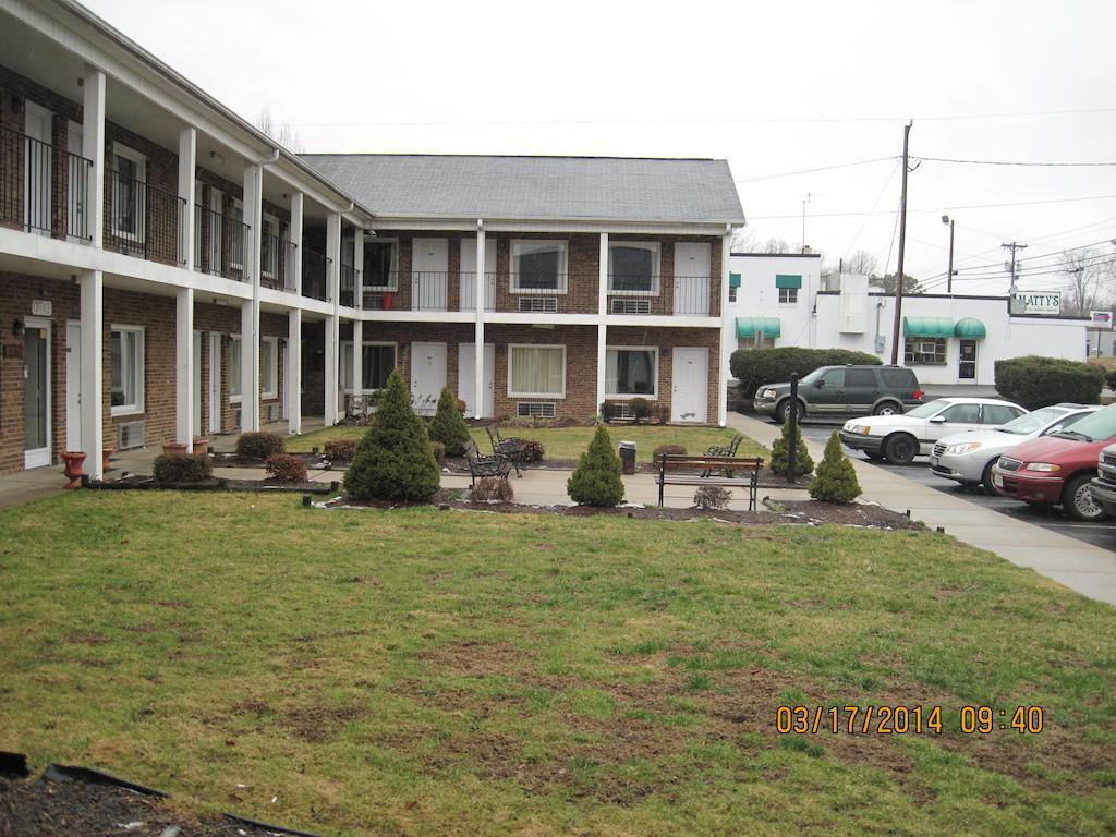 Elk Inn Motel 엘킨 외부 사진